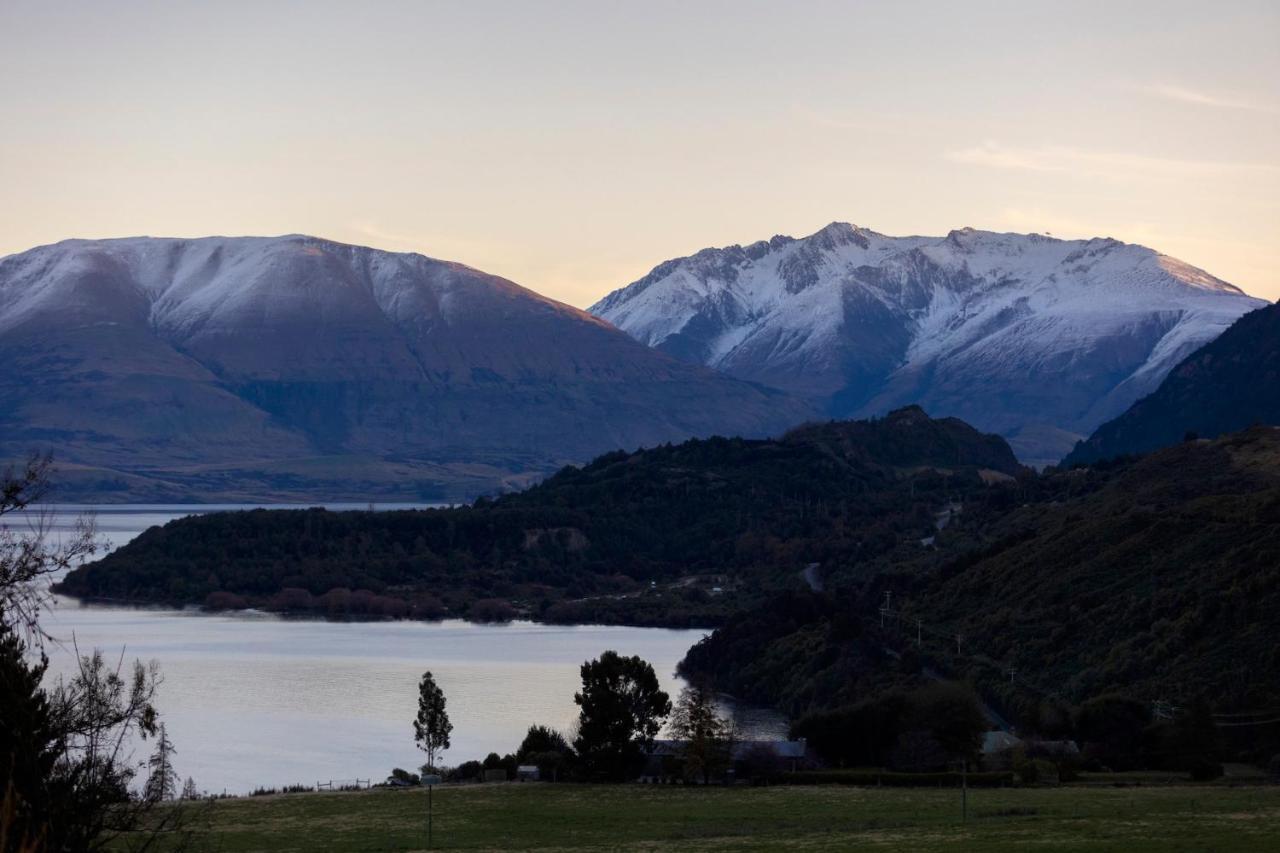 Kereru Cottage, Cosy Log Cabin, Serene Lake & Mountain Views Queenstown Exterior photo